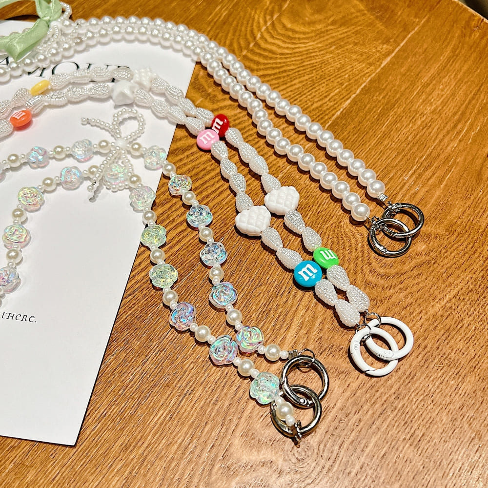 Tulip Pearl MoonStar Bead Phone Chain | Phone Strap