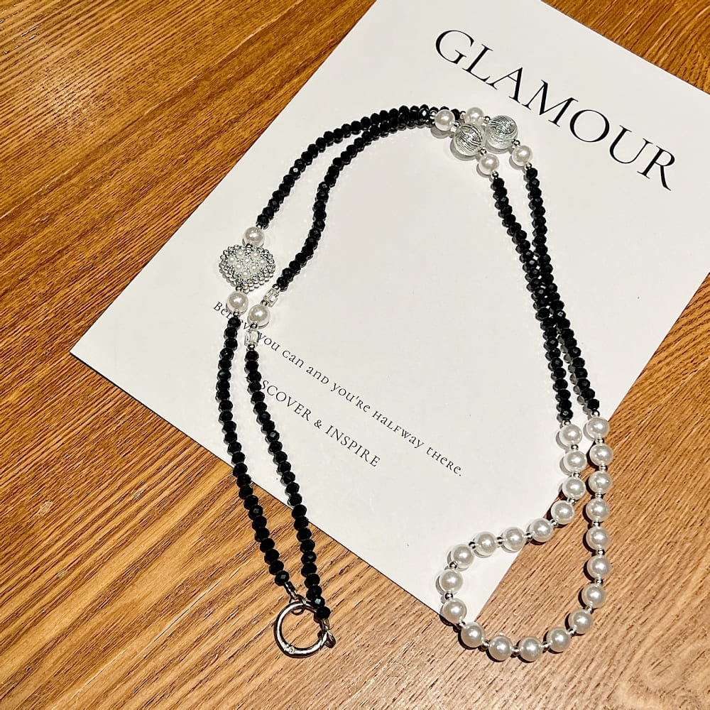 Velvet Pearl Heart Phone Chain | Phone Strap