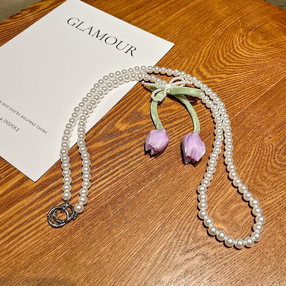 Tulip Pearl MoonStar Bead Phone Chain | Phone Strap