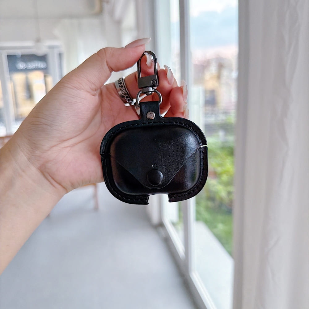 Vintage Vault PU Leather AirPods Case for Airpod Pro 4 | Airpod Pro 3 | Airpod Pro 2